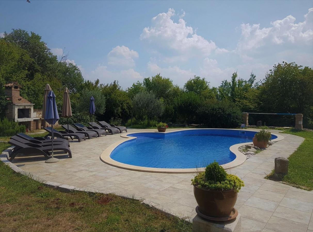 Villa Slivari Žminj Exteriér fotografie